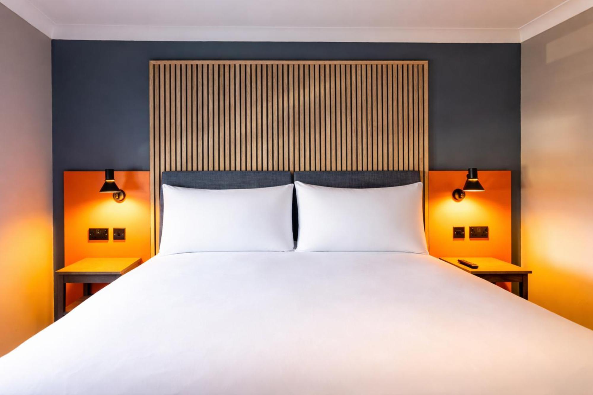 Double Room,1765808436:JPEG